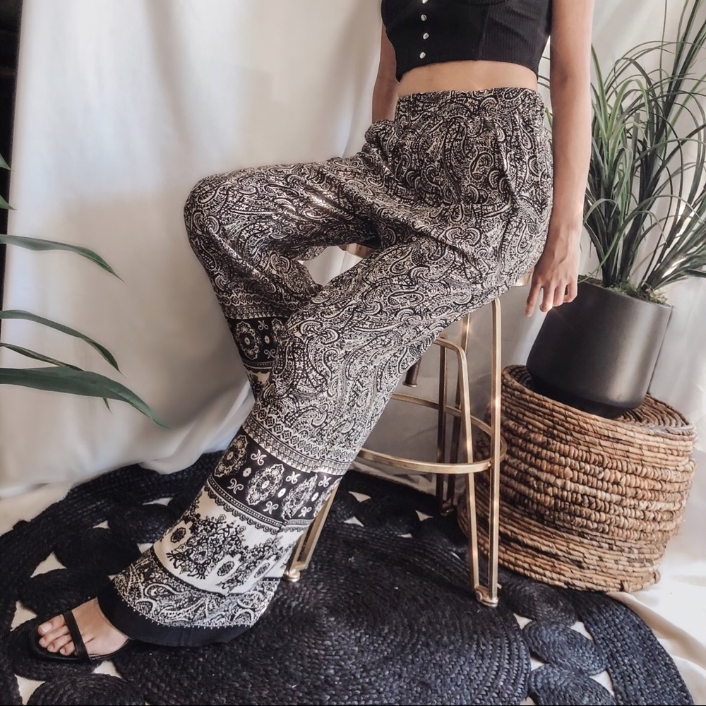 Paisley Print Wide Leg Pants